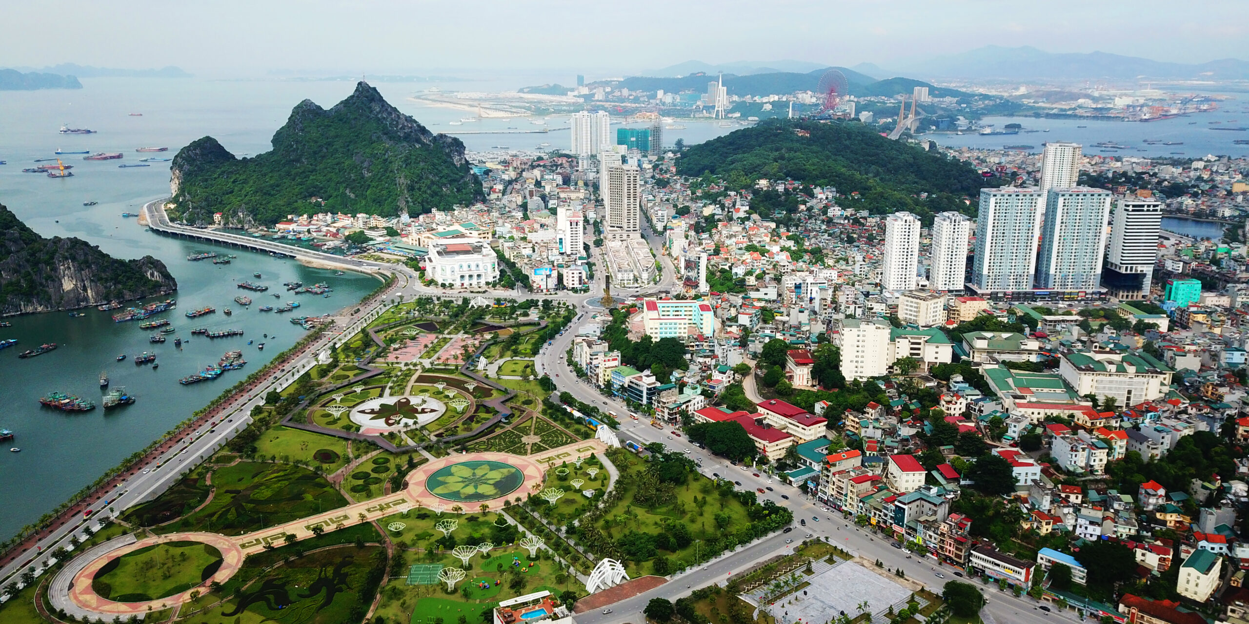 Thám tử Hạ Long trực thuộc Công ty thám tử Quảng Ninh